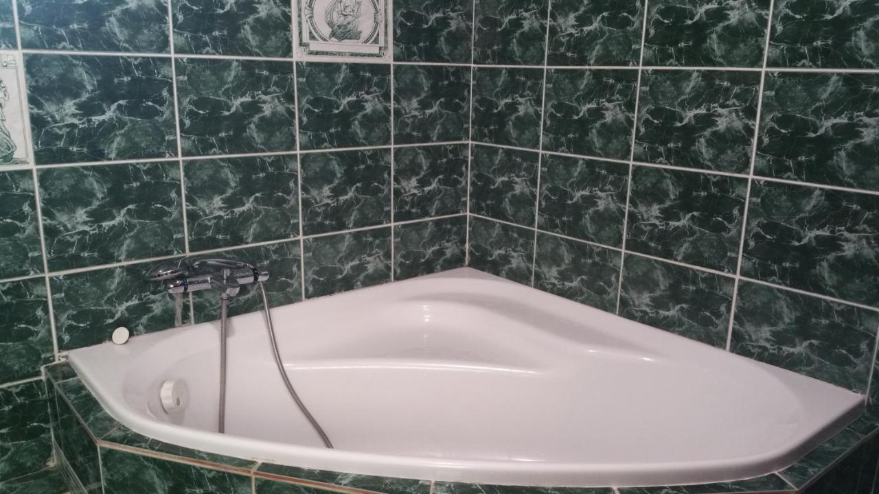 Bed and Breakfast Basse-Cour De Montin Au 256 Chemin De La Rocaille A 38510 Vezeronce Curtin Morestel Exterior foto